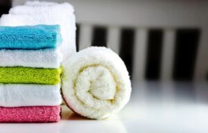 organizing bath towels