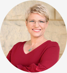 Susan Stewart headshot