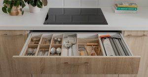 Organized kitchen and kitchen drawer