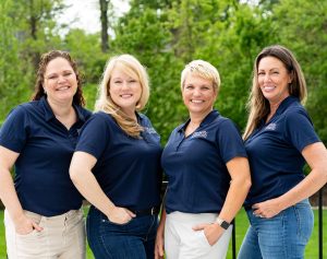 Outdoor photo of our team of professional organizers based in West County, St. Louis, Missouri